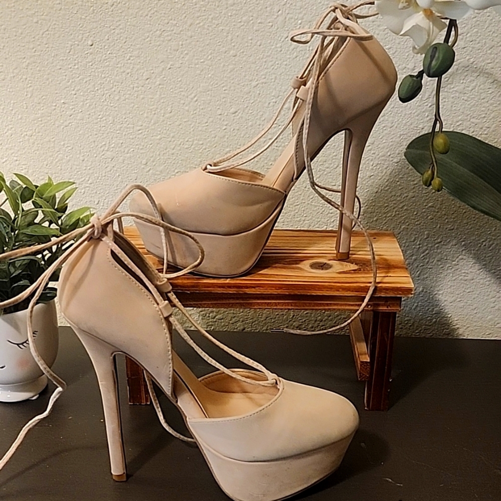 Charlotte Russe size 6 heels